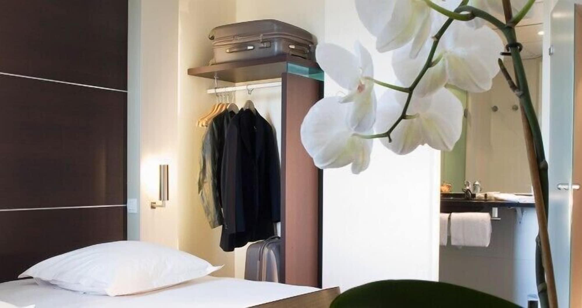 Escale Oceania Rennes Cap Malo Hotel La Meziere Екстериор снимка