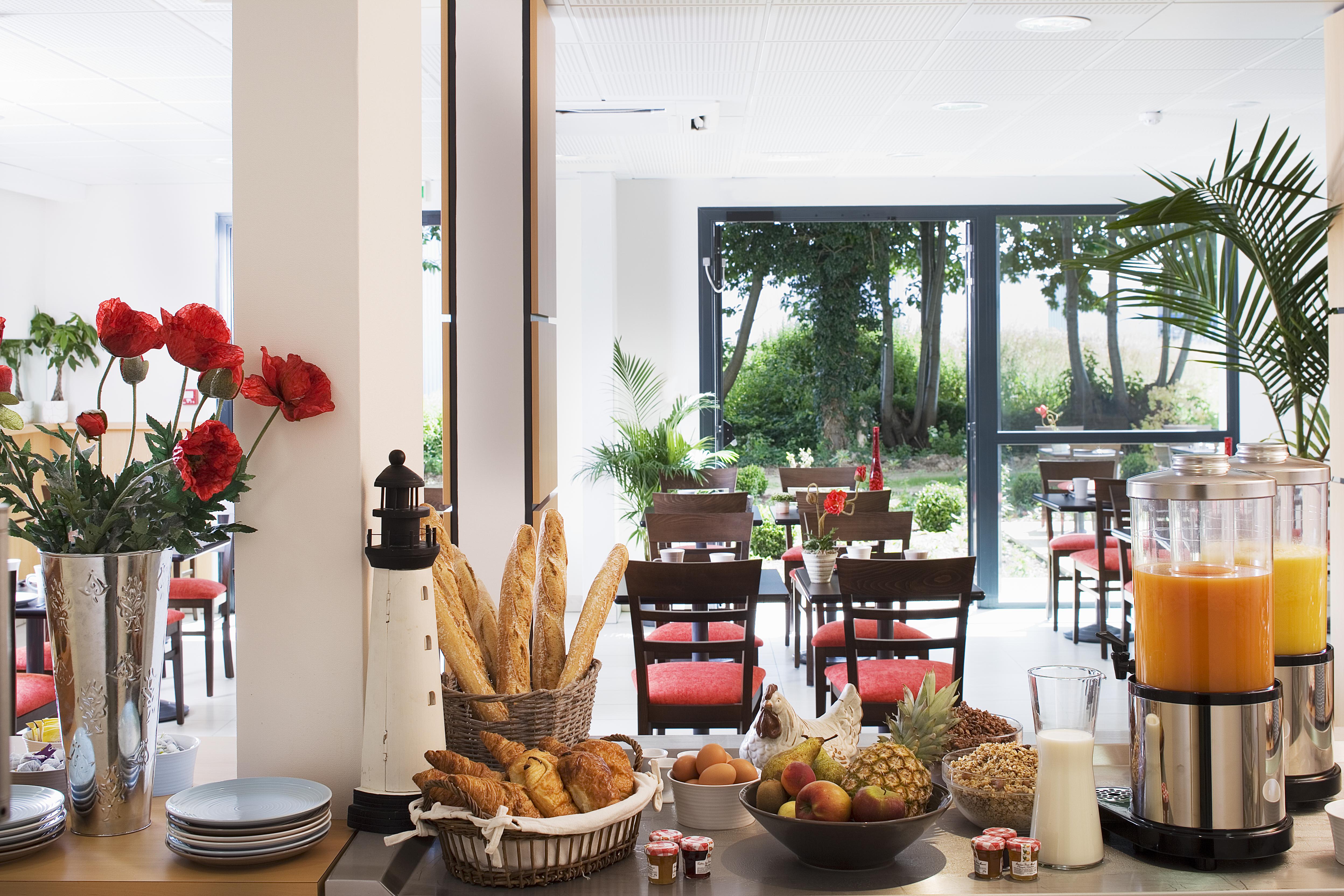 Escale Oceania Rennes Cap Malo Hotel La Meziere Екстериор снимка