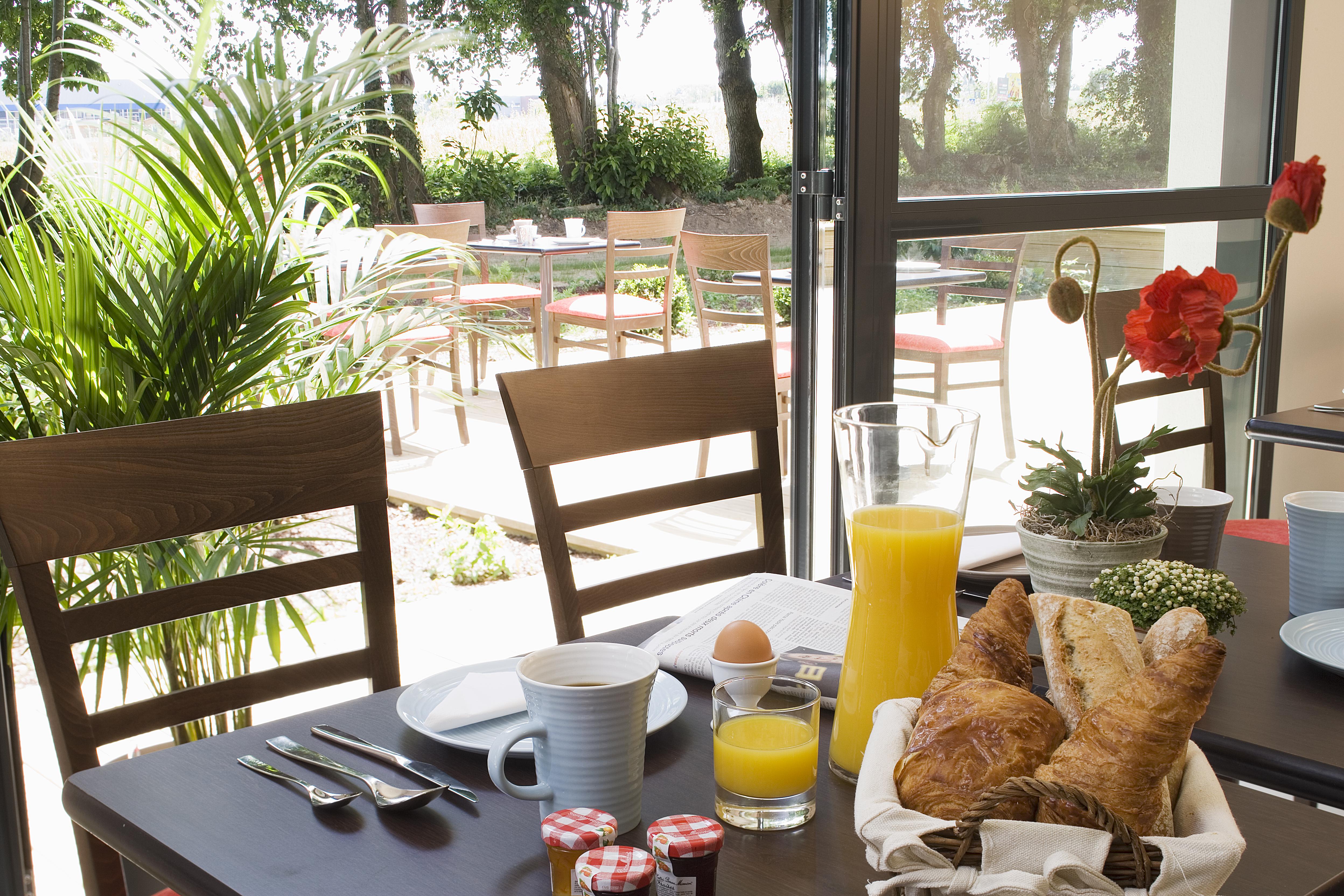 Escale Oceania Rennes Cap Malo Hotel La Meziere Екстериор снимка